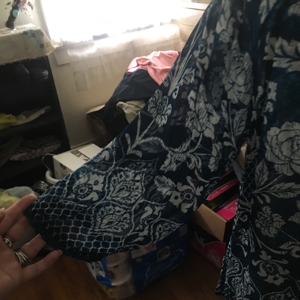 Top - Picture 3 of 4